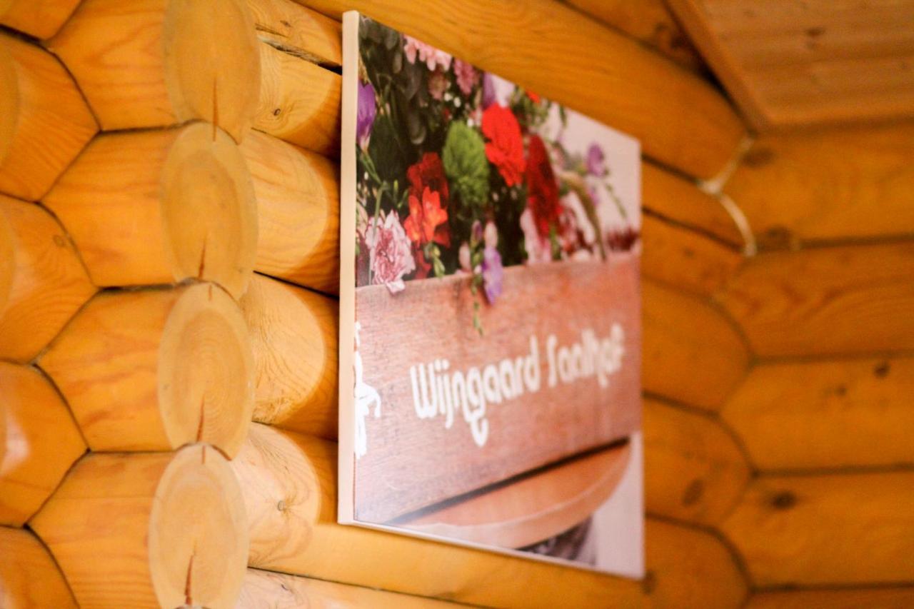 Wijngaard Saalhof Bed and Breakfast Wognum Exteriör bild